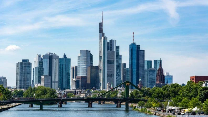 Київ - Франкфурт-на-Майні