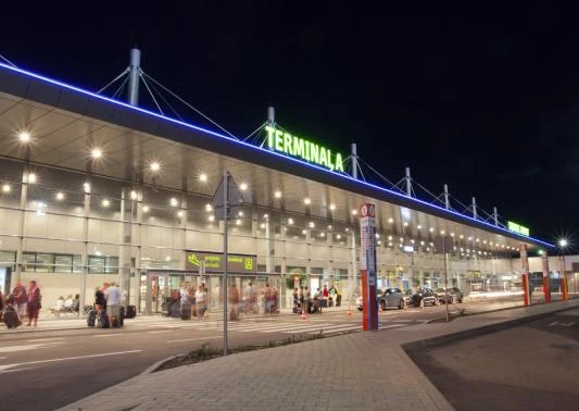 Львів - Катовіце Аеропорт